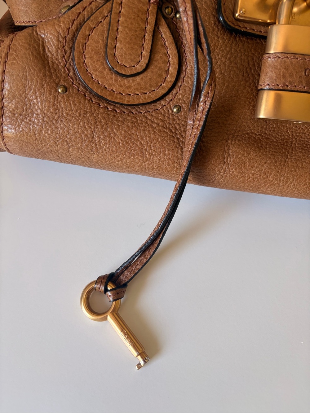 Chloe Paddington Brown Leather Satchel with Gold Padlock - Picture 4 of 11